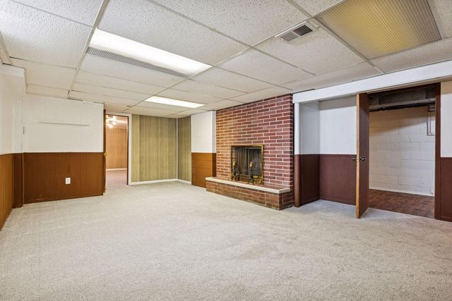 1947 Yorkshire Court, Saint Paul, MN 55116