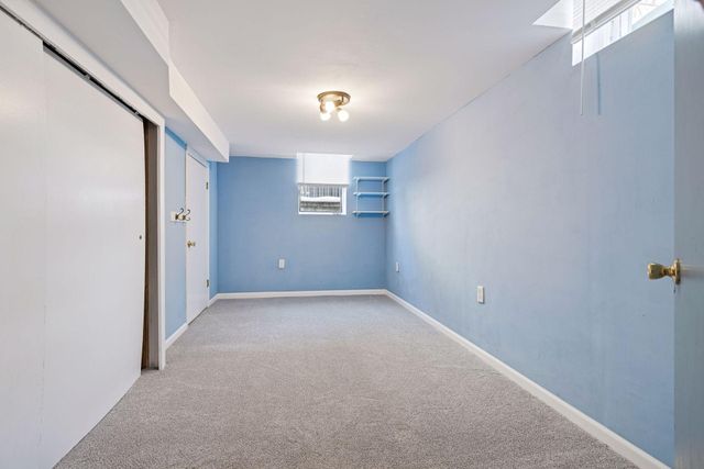 1947 Yorkshire Court, Saint Paul, MN 55116