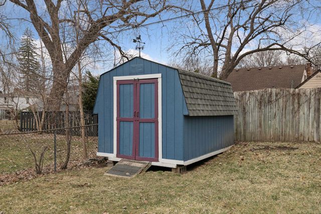 1947 Yorkshire Court, Saint Paul, MN 55116