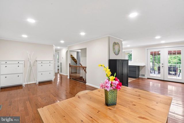 5129 CHOWAN AVE, Alexandria, VA 22312