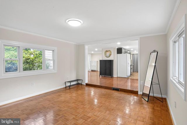 5129 CHOWAN AVE, Alexandria, VA 22312