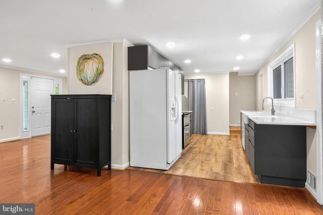 5129 CHOWAN AVE, Alexandria, VA 22312