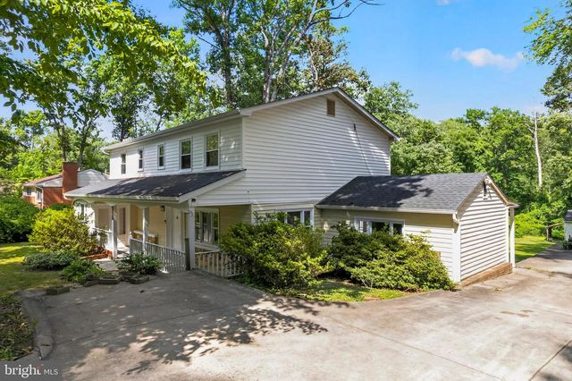 5129 CHOWAN AVE, Alexandria, VA 22312