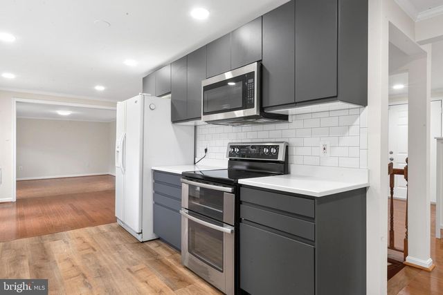 5129 CHOWAN AVE, Alexandria, VA 22312