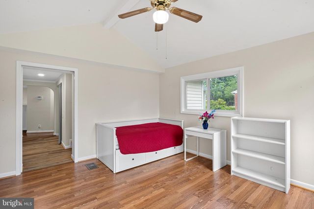 5129 CHOWAN AVE, Alexandria, VA 22312