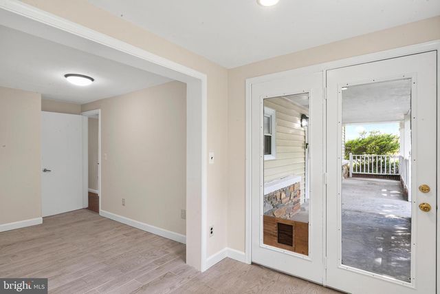 5129 CHOWAN AVE, Alexandria, VA 22312