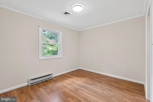 5129 CHOWAN AVE, Alexandria, VA 22312