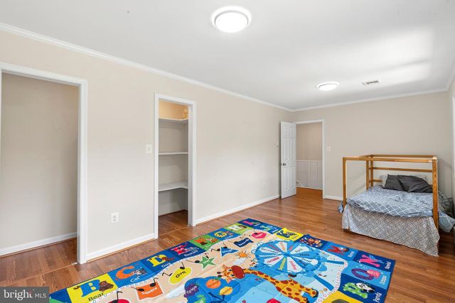 5129 CHOWAN AVE, Alexandria, VA 22312