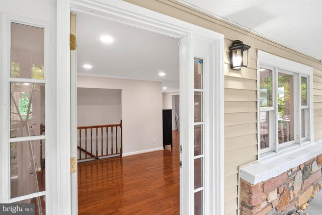 5129 CHOWAN AVE, Alexandria, VA 22312