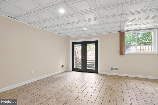 5129 CHOWAN AVE, Alexandria, VA 22312