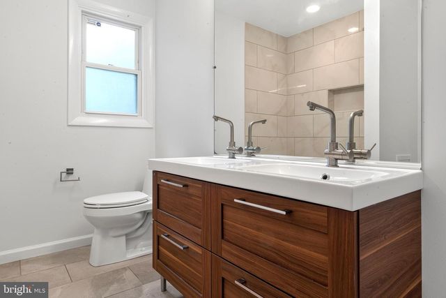 5129 CHOWAN AVE, Alexandria, VA 22312