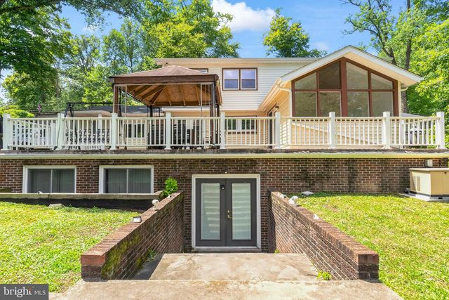 5129 CHOWAN AVE, Alexandria, VA 22312
