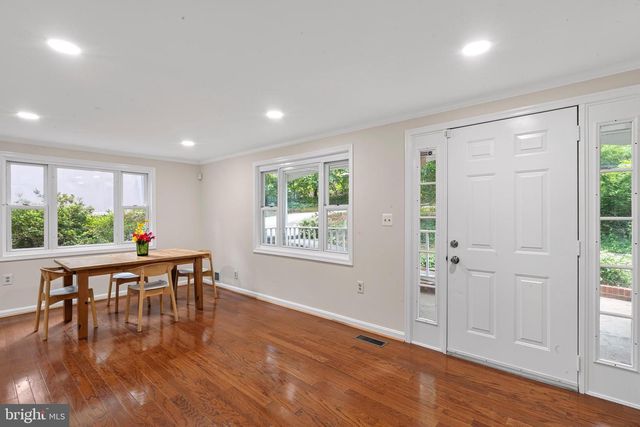 5129 CHOWAN AVE, Alexandria, VA 22312