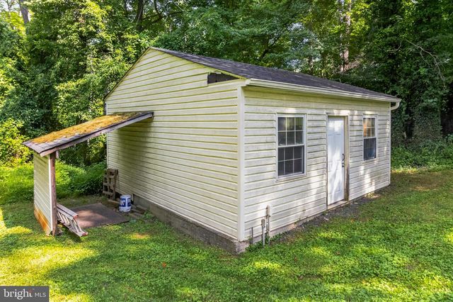 5129 CHOWAN AVE, Alexandria, VA 22312