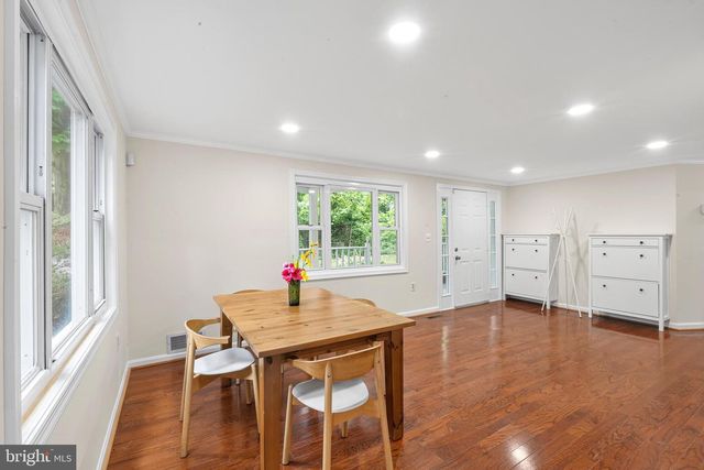 5129 CHOWAN AVE, Alexandria, VA 22312