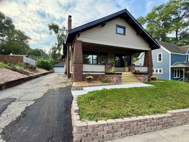 310 E Centerway, Janesville, WI 53545