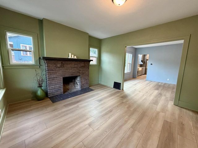 310 E Centerway, Janesville, WI 53545