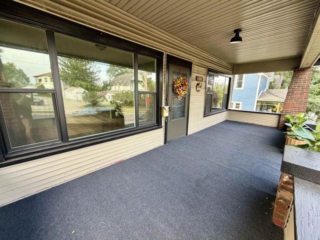 310 E Centerway, Janesville, WI 53545