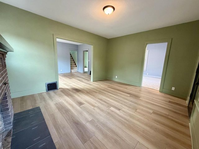 310 E Centerway, Janesville, WI 53545