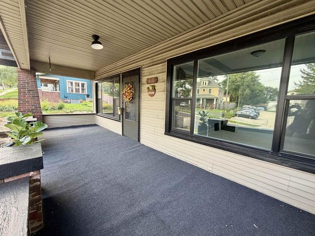 310 E Centerway, Janesville, WI 53545