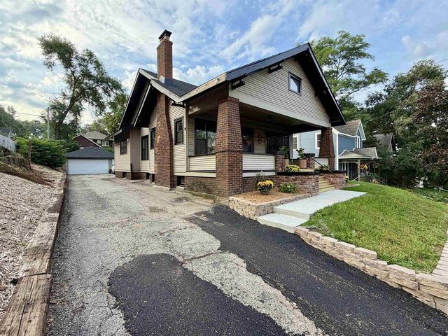 310 E Centerway, Janesville, WI 53545