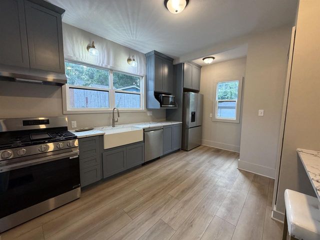 310 E Centerway, Janesville, WI 53545
