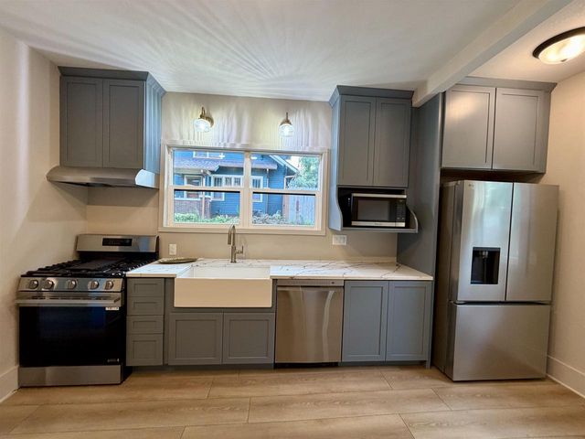 310 E Centerway, Janesville, WI 53545