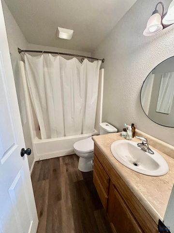 5002 SAVANNAH ST, Rapid City, SD 57703
