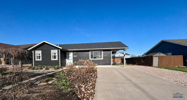5002 SAVANNAH ST, Rapid City, SD 57703