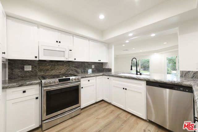 26038 Trana Circle, Calabasas, CA 91302