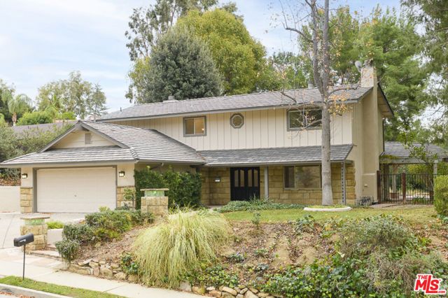 26038 Trana Circle, Calabasas, CA 91302