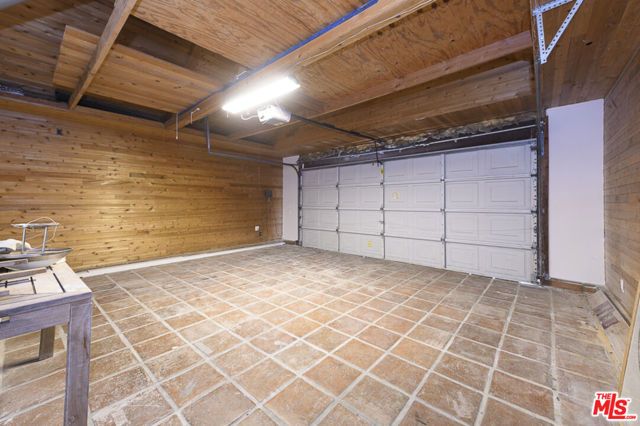26038 Trana Circle, Calabasas, CA 91302