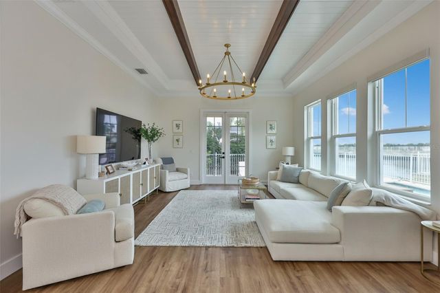 404 ISLEBAY DRIVE, Apollo Beach, FL 33572