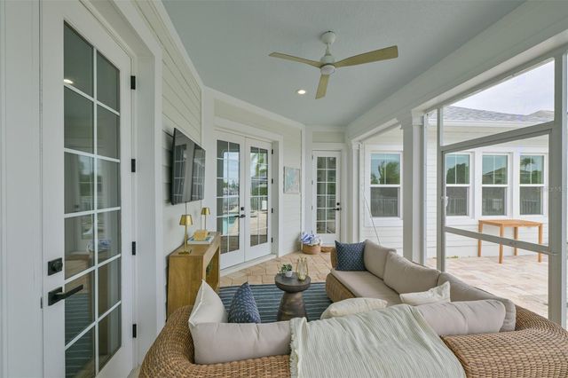 404 ISLEBAY DRIVE, Apollo Beach, FL 33572