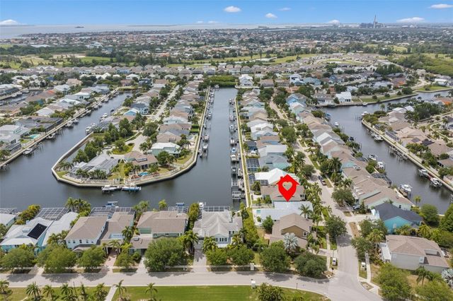404 ISLEBAY DRIVE, Apollo Beach, FL 33572
