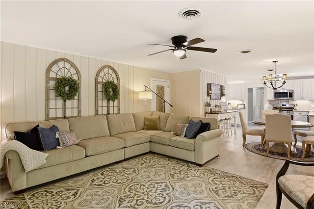 5629 Stoneman Place, Pfafftown, NC 27040
