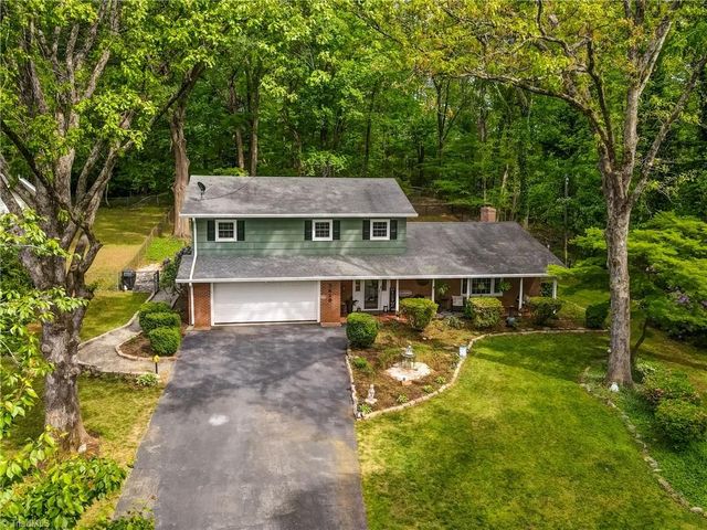 5629 Stoneman Place, Pfafftown, NC 27040