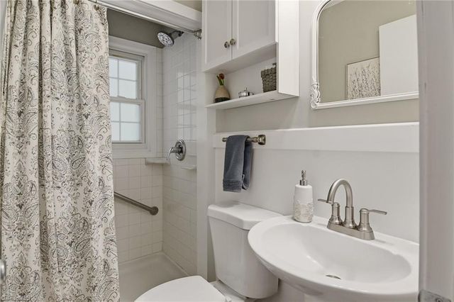 5629 Stoneman Place, Pfafftown, NC 27040