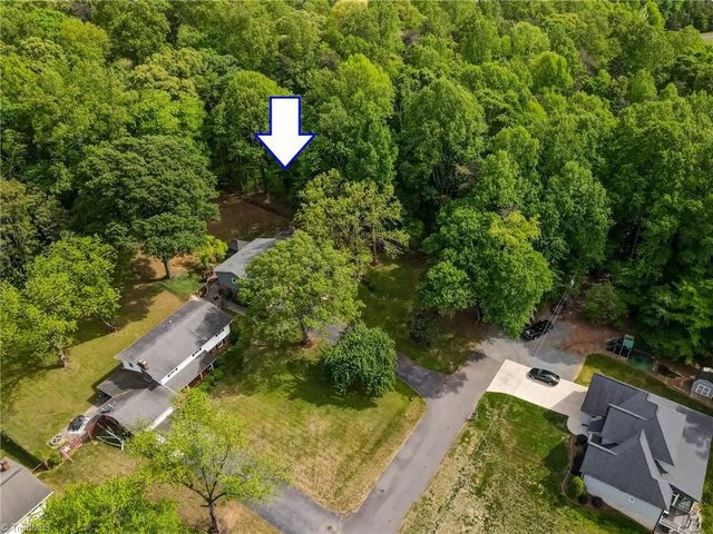 5629 Stoneman Place, Pfafftown, NC 27040