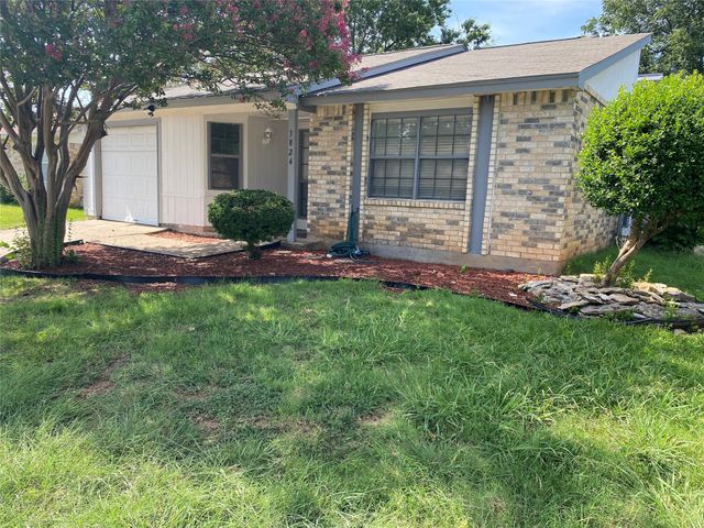 3824 Longmeadow Way, Fort Worth, TX 76133