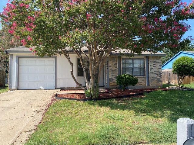 3824 Longmeadow Way, Fort Worth, TX 76133