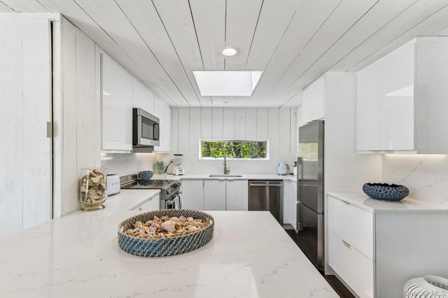 15 Elm Lane, Montauk, NY 11954