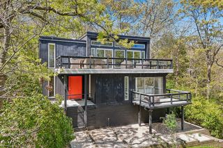 15 Elm Lane, Montauk, NY 11954