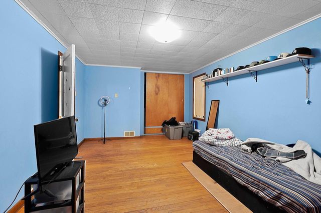 806 11TH AVENUE, Green Bay, WI 54304