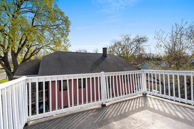 806 11TH AVENUE, Green Bay, WI 54304