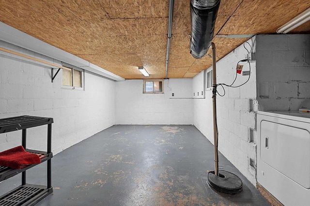 806 11TH AVENUE, Green Bay, WI 54304