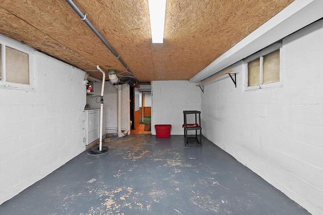 806 11TH AVENUE, Green Bay, WI 54304