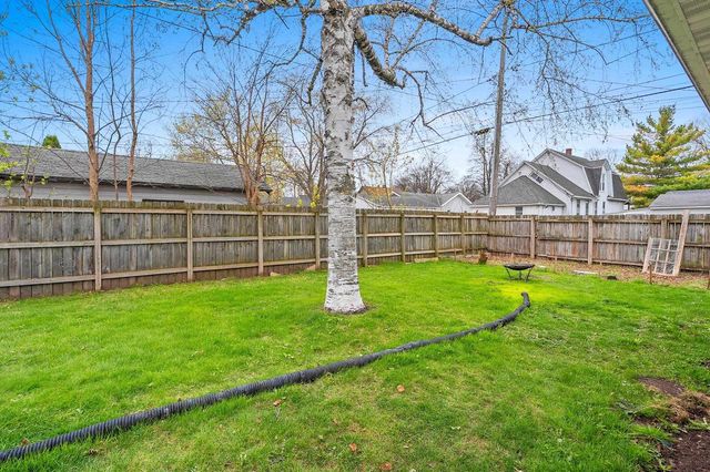 806 11TH AVENUE, Green Bay, WI 54304