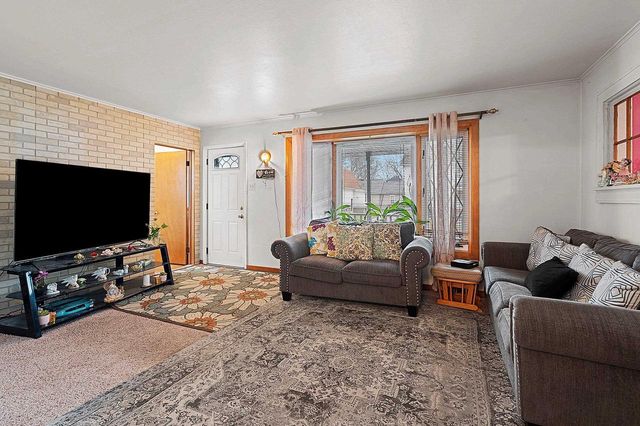 806 11TH AVENUE, Green Bay, WI 54304