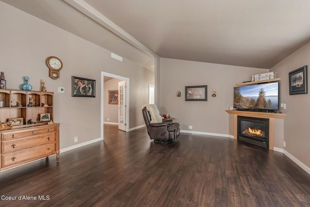 8862 N Mac Arthur Way, Hayden, ID 83835